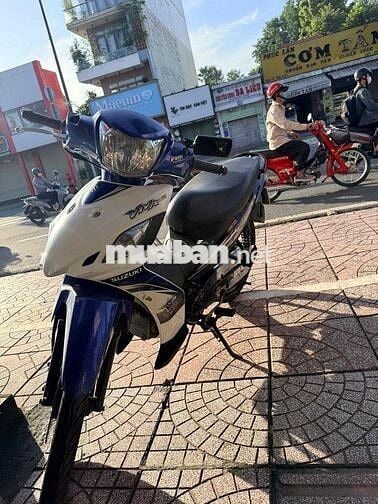 Suzuki Viva 2015 Trắng Đen Xanh