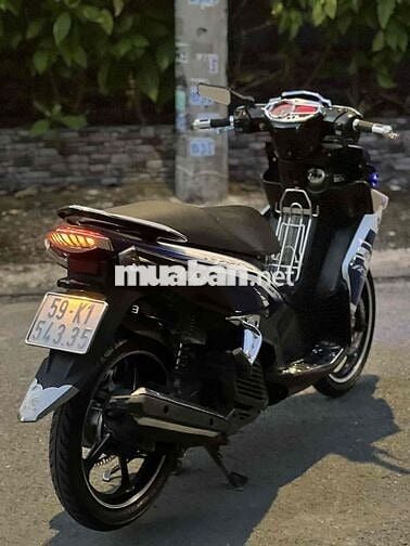 Xe yamaha novo5 2014 màu  xanh trắng RB mới 95 %
