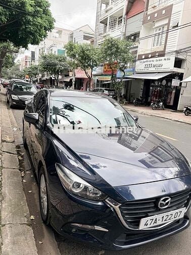Mazda 3 2019 Sport 1.5L Luxury - 80000 km
