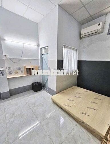 Hẻm xe tải Âu Cơ, Q11. Trệt lửng 4x18m, 3pn 2wc đủ nội thất 12.5 triệu