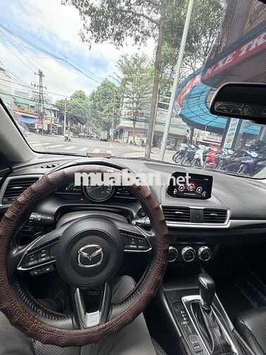 Mazda 3 2019 Sport 1.5L Luxury - 80000 km