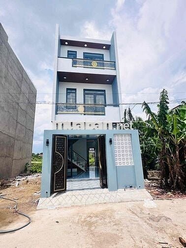 ⭐  Nhà 1 Trệt 2 Lầu View Sông – 5x15m – SHR – Ngã 3 Tân Kim – Chỉ 2.1T