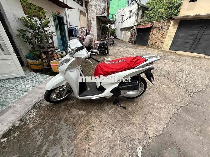 Sh300i ĐkLĐ 2023 Xe Nhà Dùng zin 100%