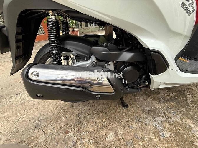 Sh300i ĐkLĐ 2023 Xe Nhà Dùng zin 100%