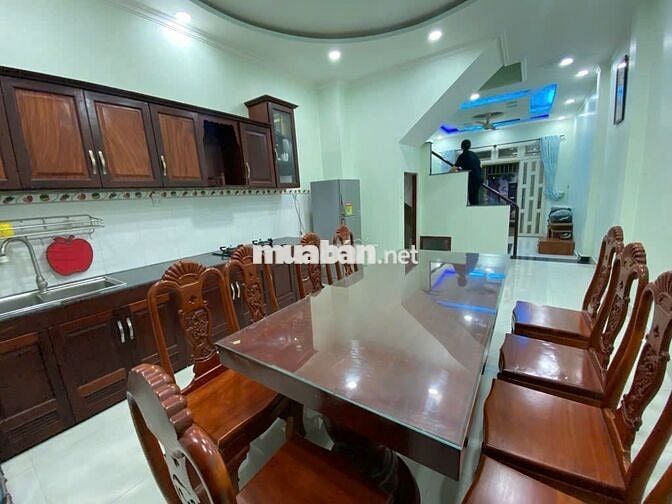 BÁN NHÀ 4 T- HXH 8M- GẦN 70M2- HTP- HÀNG XÓM QUẬN 7- GIÁ HƠN 6 TỶ