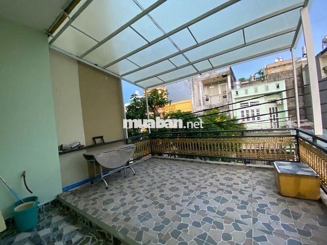 BÁN NHÀ 4 T- HXH 8M- GẦN 70M2- HTP- HÀNG XÓM QUẬN 7- GIÁ HƠN 6 TỶ