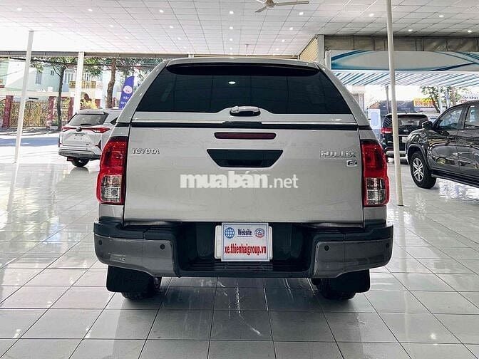 Toyota Hilux 2020 2.4E 4x2AT 118.000 km Bạc