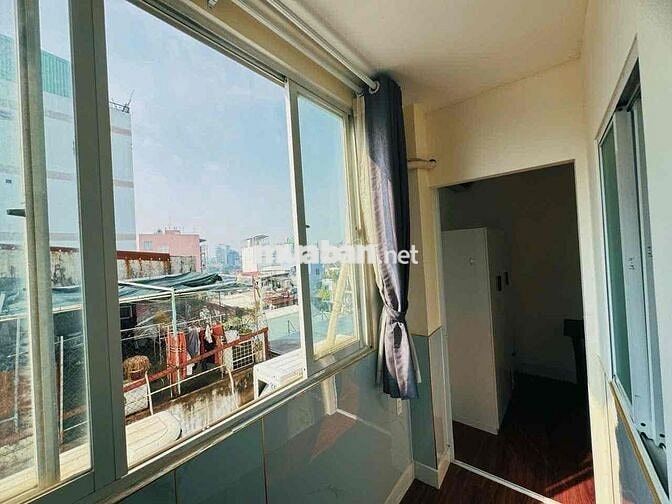 3 phòng ngủ--thang máy-211 quốc lộ 13-sát ung Văn Khiêm