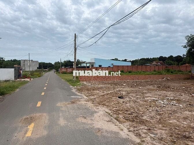 Bán gấp nền cạnh nền gốc một trục đường Ven Biển Vũng Tàu Bình Châu