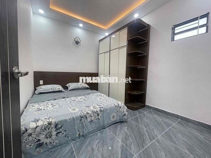 Nhà 3PN có PN trệt ở ngã tư Ga đường ô tô tới nhà.