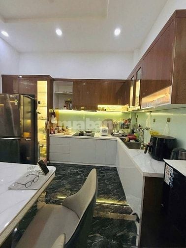 Ra mắt siêu phẩm 4 tầng đường Ngô Quyền Quận 10, 4PN 5WC giá 3 tỷ 950