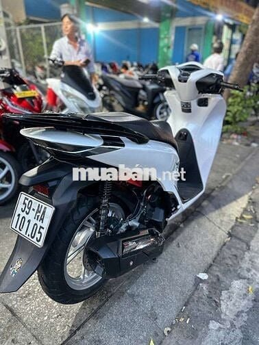 Honda SH 150 ABS cuối 2022 mới 99% Bstp chính chủ