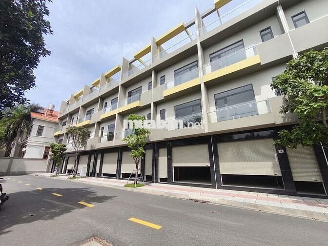 Bán GẤP! NHÀ PHỐ trong khu Đô Thị xung quanh 8000 căn hộ SỔ HỒNG RIÊNG