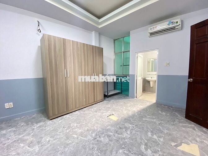 Phòng Ban Công - Cửa Sổ Giá  Rẻ Vừa Setup Mới Toanh