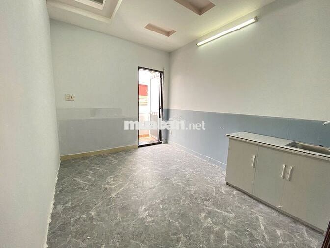 Phòng Ban Công - Cửa Sổ Giá  Rẻ Vừa Setup Mới Toanh