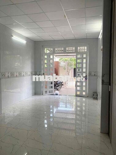 Nhà mới 2 lầu 4 phòng KdC Hàng Bàng