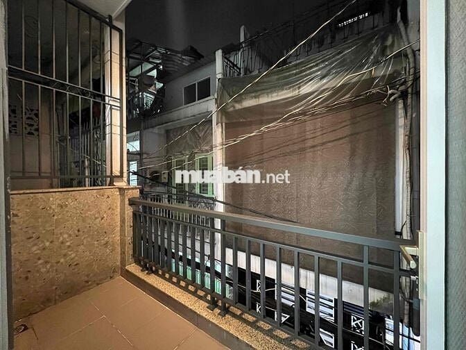 Nhà Nguyên Căn HXH 2PN 3WC 3x7m Trệt 2 Lầu ST Xe Hơi Ngay Vĩnh Khánh