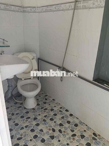 Cần cho thuê nhà nguyên căn mặt tiền Phạm Văn Đồng