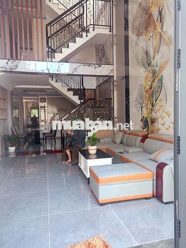 Bán nhà gần trạm metro + làng đại học quốc gia dĩ an