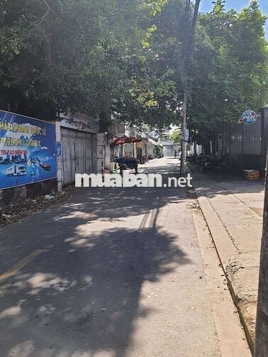 Cho thuê Kho _ Xưởng mặt tiền đường nhựa Bà Điểm