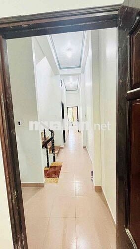 Cho thuê nhà 2 lầu 4 phòng ngủ ở KDC 91B