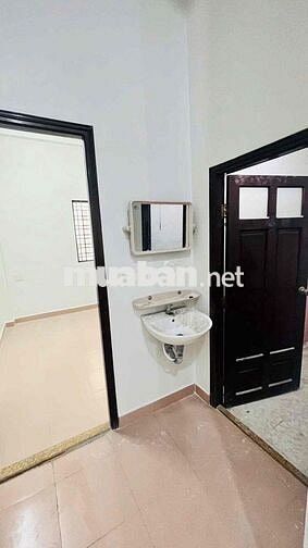 Cho thuê nhà 2 lầu 4 phòng ngủ ở KDC 91B