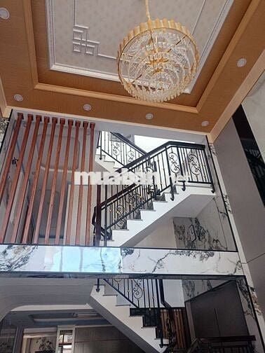 Bán nhà gần trạm metro + làng đại học quốc gia dĩ an