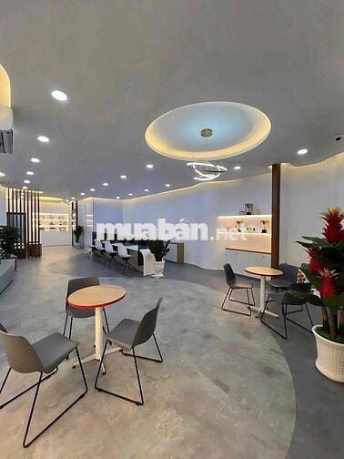 SIÊU PHẨM CHO THUÊ NHÀ FULL ỐP KÍNH 6C CAO THẮNG Q3 - 5 TẦNG SIÊU ĐẸP