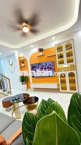 Nhờ mới dọn vô ở ngay cần bán gấp