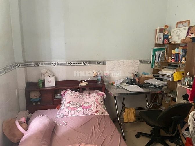 Bán nhà lô góc 2 mặt tiền hxh ngay ngã tư bốn xã, Bình Tân 4x12m.