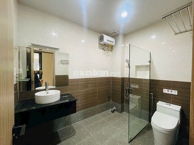 Studio Hàn Thuyên. 1pn, có thang máy, 45m2