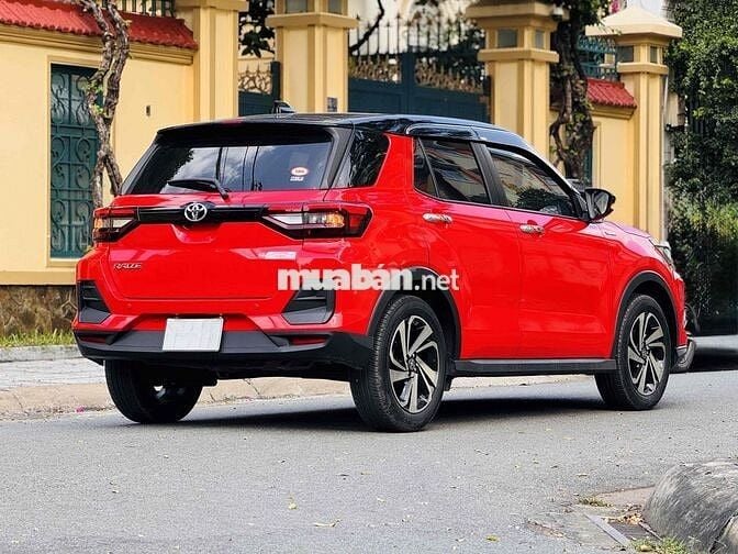 TOYOTA RAIZE CHẠY 1.700 KM