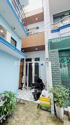 BÁN NHÀ HẺM ĐƯỜNG SƯ VẠN HẠNH QUẬN 10