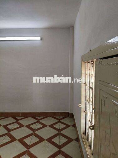 NHÀ ĐẸP – HẺM THẲNG RA GALAXY NGUYỄN VĂN QUÁ
DT 43m² – GIÁ 3.5 TỶ