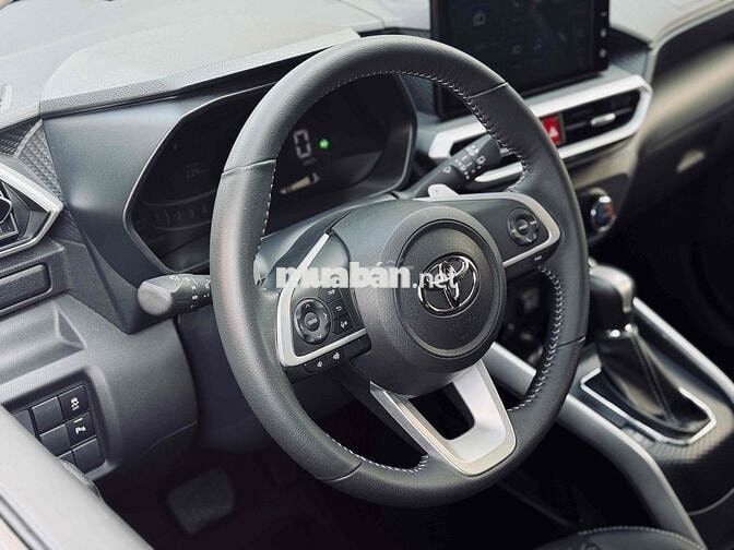 TOYOTA RAIZE CHẠY 1.700 KM