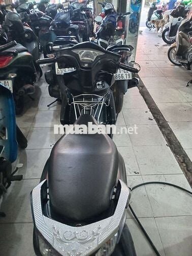 Honda Air Blade Đen Tự động