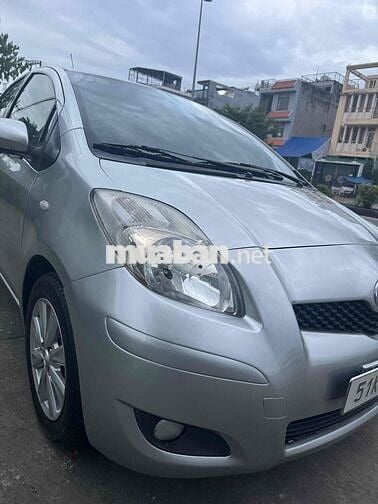 Toyota Yaris Bạc 5 chỗ Số tự động