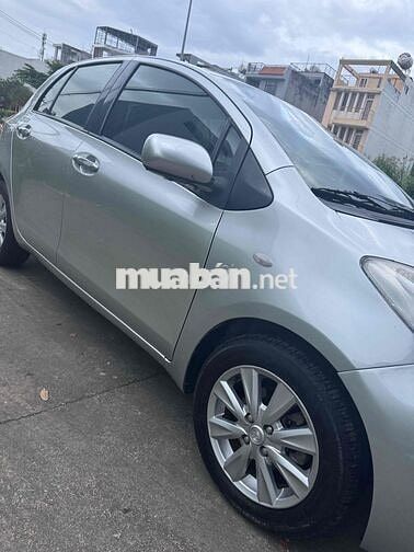 Toyota Yaris Bạc 5 chỗ Số tự động