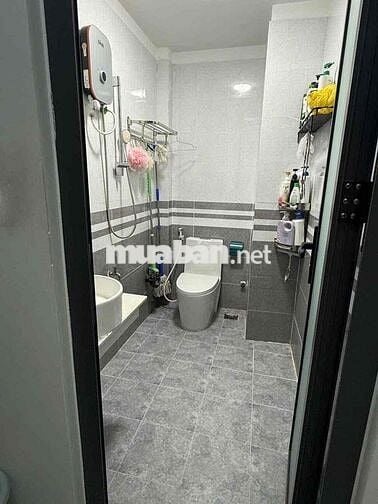 Cho thuê phòng trong nhà nguyên căn đầy đủ nội thất