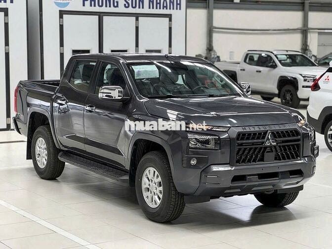 Giá lăn bánh xe Mitsubishi Triton + Ưu đãi mới
