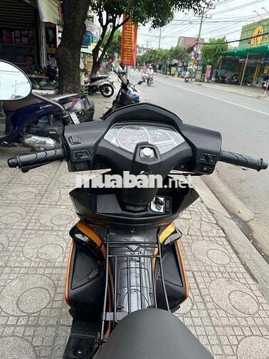 Honda Air Blade Thái FI Đen cam ( máy zin )