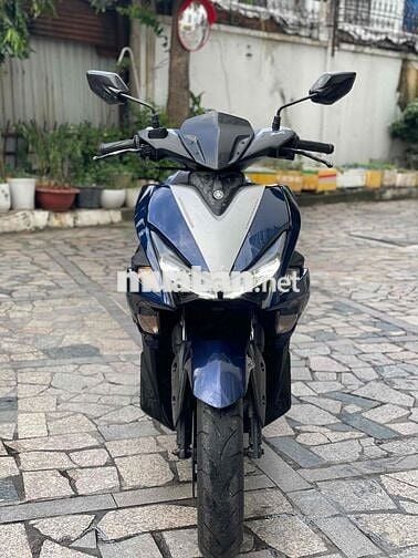 Yamaha NVX 125 Xanh dương Bạc