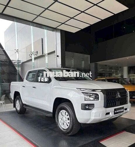 Giá lăn bánh xe Mitsubishi Triton + Ưu đãi mới