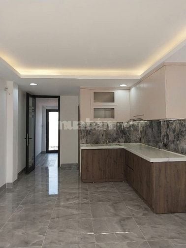 Cần bán 83m x 8 tầng thang máy mặt ngõ Văn Chương kinh doanh sầm uất 