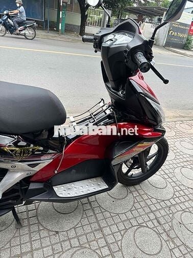 Honda Air Blade Thái FI Đỏ đen ( có bán trả góp)
