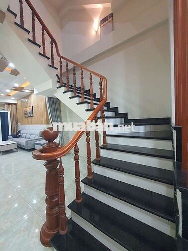 Nhà Mặt Tiền Đường 8m Thông 4x20 3lầu 4pn 5wc phòng thờ