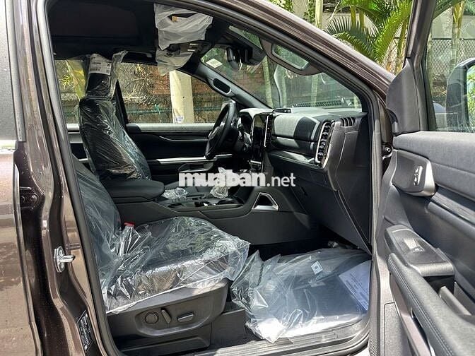 Ford Everest 2025 Titanium 2.0L 4x2 AT