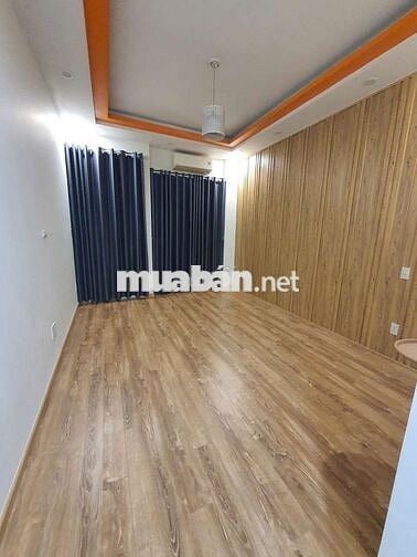 Nhà Mặt Tiền Đường 8m Thông 4x20 3lầu 4pn 5wc phòng thờ