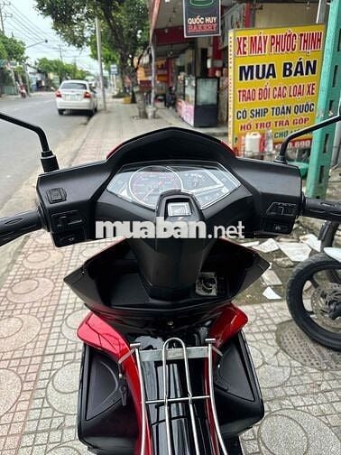 Honda Air Blade Thái FI Đỏ đen ( có bán trả góp)