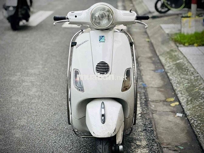 Piaggio Vespa LX 125 Trắng